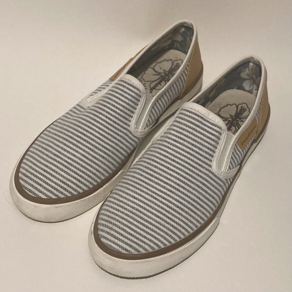 Nautical Style Tommy Bahama Slip On Sneakes, Stripes, Women’’s Size 8.5 - Picture 12 of 12